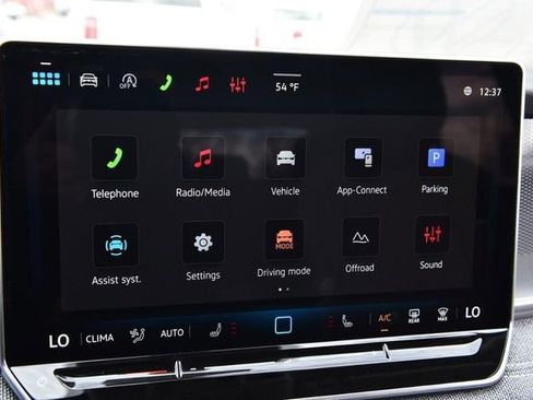 New 2026 Volkswagen Tiguan S image 14