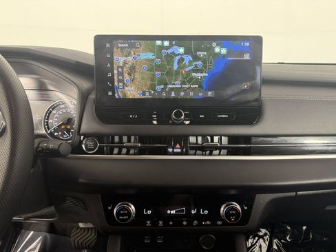 Used 2025 Mitsubishi Outlander SE AWD/4WD image 19