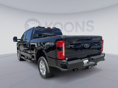 Used 2025 Ford F250 Lariat w/ Black Appearance Package AWD/4WD image 4