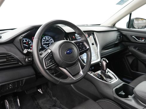 Used 2025 Subaru Outback Premium AWD/4WD image 23