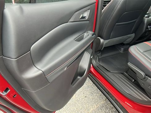 New 2026 Chevrolet Traverse RS w/ LPO, Floor Liner Package image 17