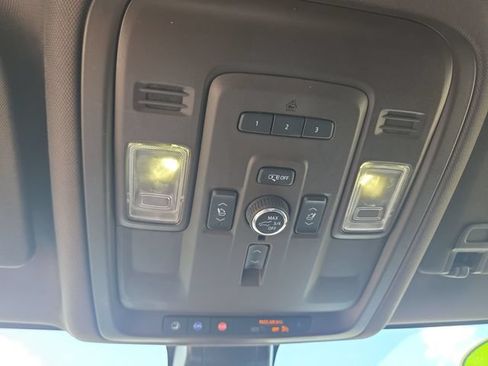Used 2021 GMC Yukon XL Denali AWD/4WD image 42