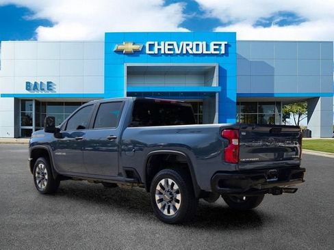 Used 2025 Chevrolet Silverado 2500 Custom w/ Custom Value Package AWD/4WD image 5
