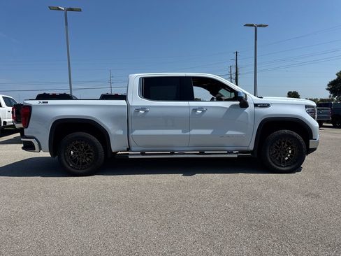 Used 2026 GMC Sierra 1500 SLT w/ SLT Premium Plus Package AWD/4WD image 8