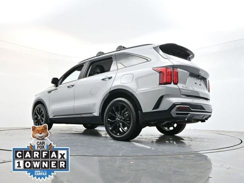 Used 2023 Kia Sorento SX image 32