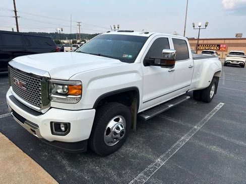 Used 2016 GMC Sierra 3500 Denali w/ Duramax Plus Package AWD/4WD image 2