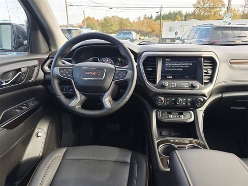 Used 2023 GMC Acadia AT4 image 13