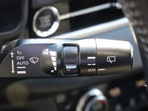 Used 2022 Mitsubishi Outlander SE image 35