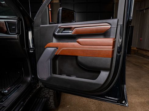 Used 2024 GMC Sierra 2500 Denali Ultimate image 36