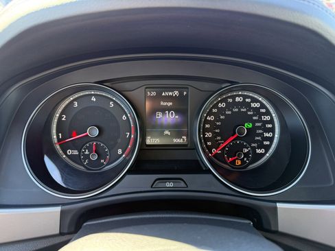 Certified 2020 Volkswagen Atlas Cross Sport SE w/ Panoramic Sunroof Package image 12