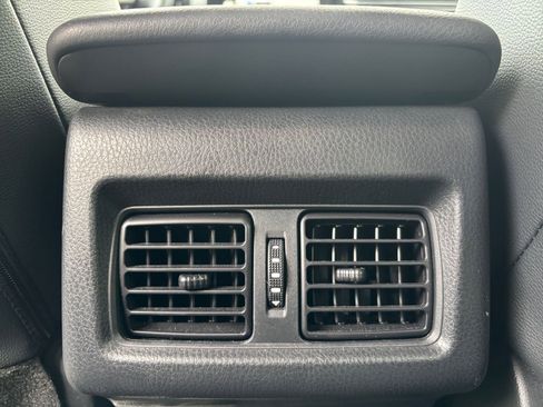 Used 2025 Toyota Camry SE FWD image 23