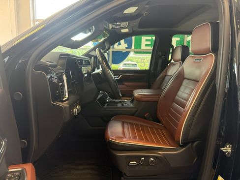Used 2024 GMC Sierra 2500 Denali Ultimate AWD/4WD image 17