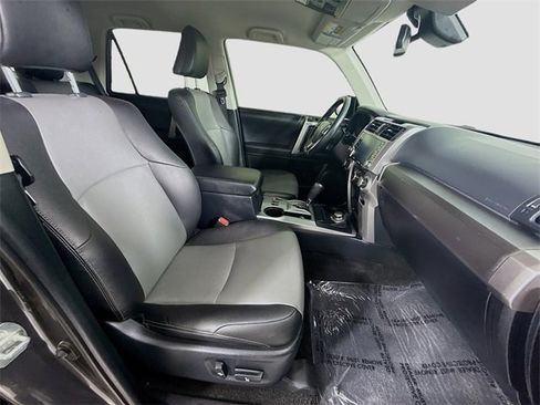 Certified 2022 Toyota 4Runner SR5 Premium image 28