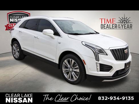 Used 2023 Cadillac XT5 Premium Luxury w/ Technology Package FWD image 9
