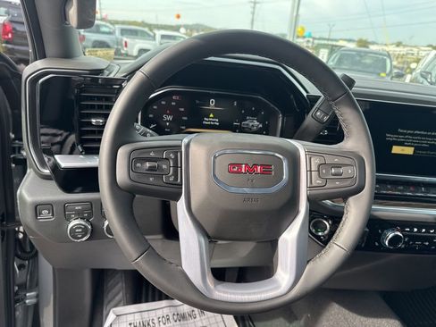 New 2026 GMC Sierra 1500 Elevation image 15
