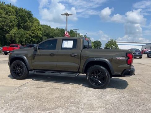 Used 2025 Chevrolet Colorado Trail Boss AWD/4WD image 6