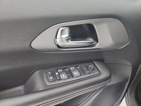 New 2027 Chrysler Pacifica LX FWD image 20