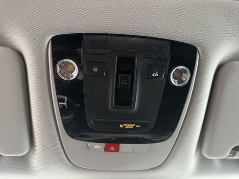 Used 2025 Kia Sportage SX image 27
