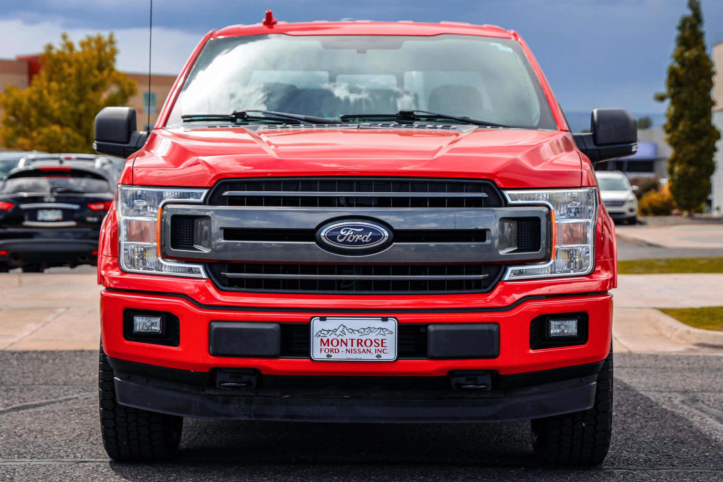 Used 2018 Ford F150 XLT w/ Equipment Group 302A Luxury AWD/4WD image 2