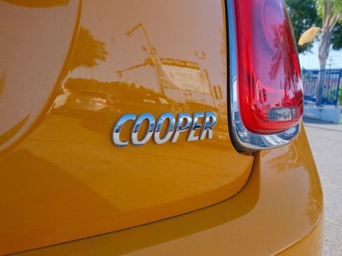 Used 2015 MINI Cooper 2-Door Hardtop FWD image 35