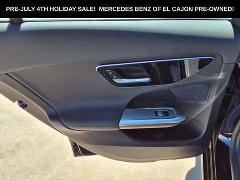 Used 2025 Mercedes-Benz C 300 4MATIC Sedan image 17