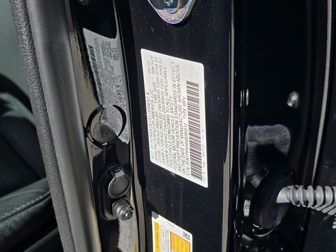 Used 2022 Honda Pilot Elite image 40