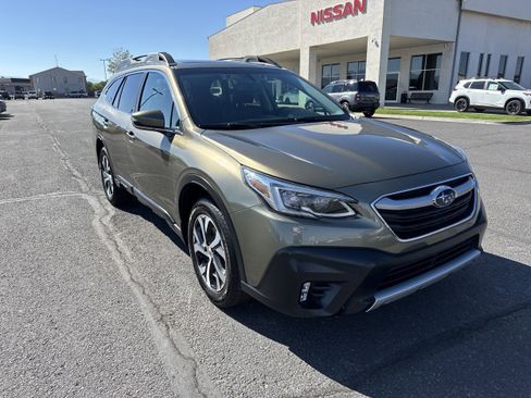 Used 2021 Subaru Outback Limited w/ Popular Package #2 image 3