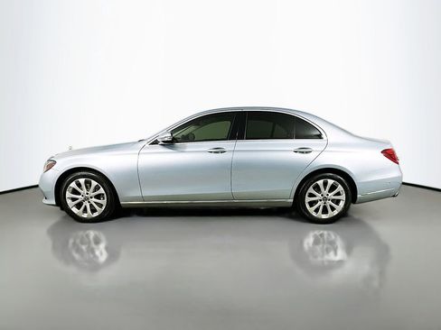 Used 2018 Mercedes-Benz E 300 image 4