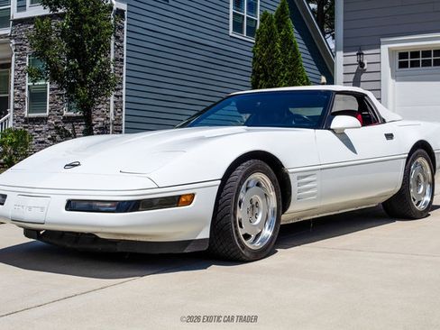 Used 1991 Chevrolet Corvette Convertible RWD image 15