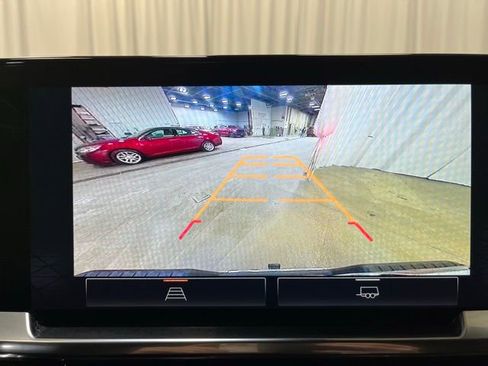 Used 2023 GMC Sierra 1500 SLT w/ SLT Premium Package image 23