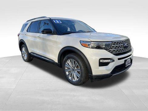 Used 2023 Ford Explorer Limited w/ Hybrid Equipment Group 310A image 3
