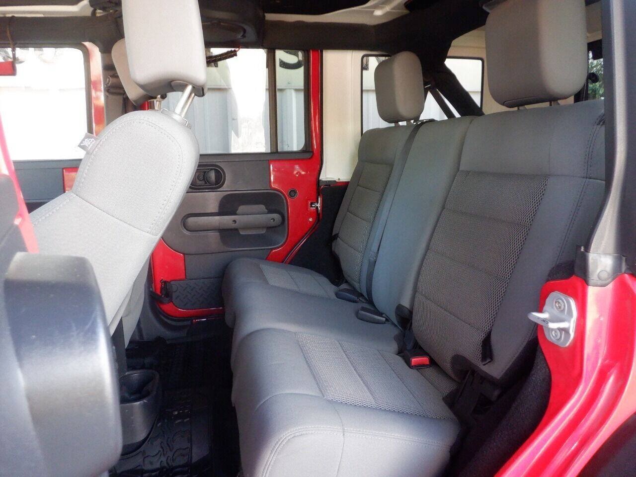 Used 2008 Jeep Wrangler Unlimited Rubicon w/ PWR Convenience Group AWD/4WD image 16