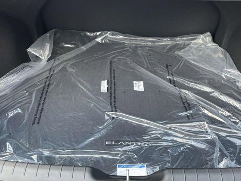 New 2025 Hyundai Elantra Sport image 8