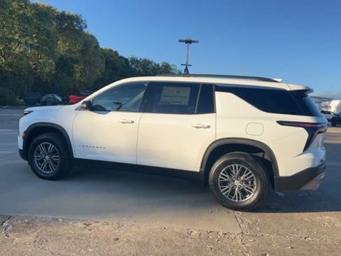 New 2026 Chevrolet Traverse LT w/ LPO, Floor Liner Package image 6