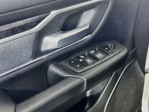 Used 2022 RAM 1500 Big Horn AWD/4WD image 18
