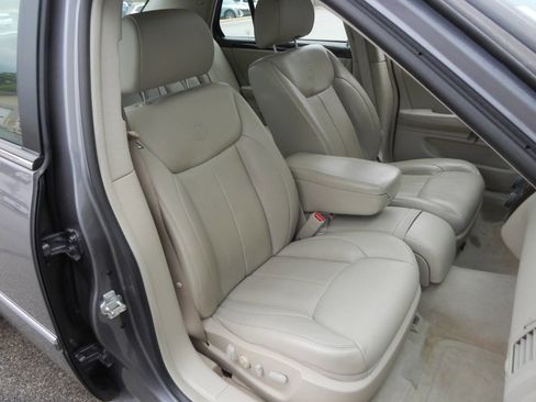 Used 2007 Cadillac DTS Luxury II FWD image 39