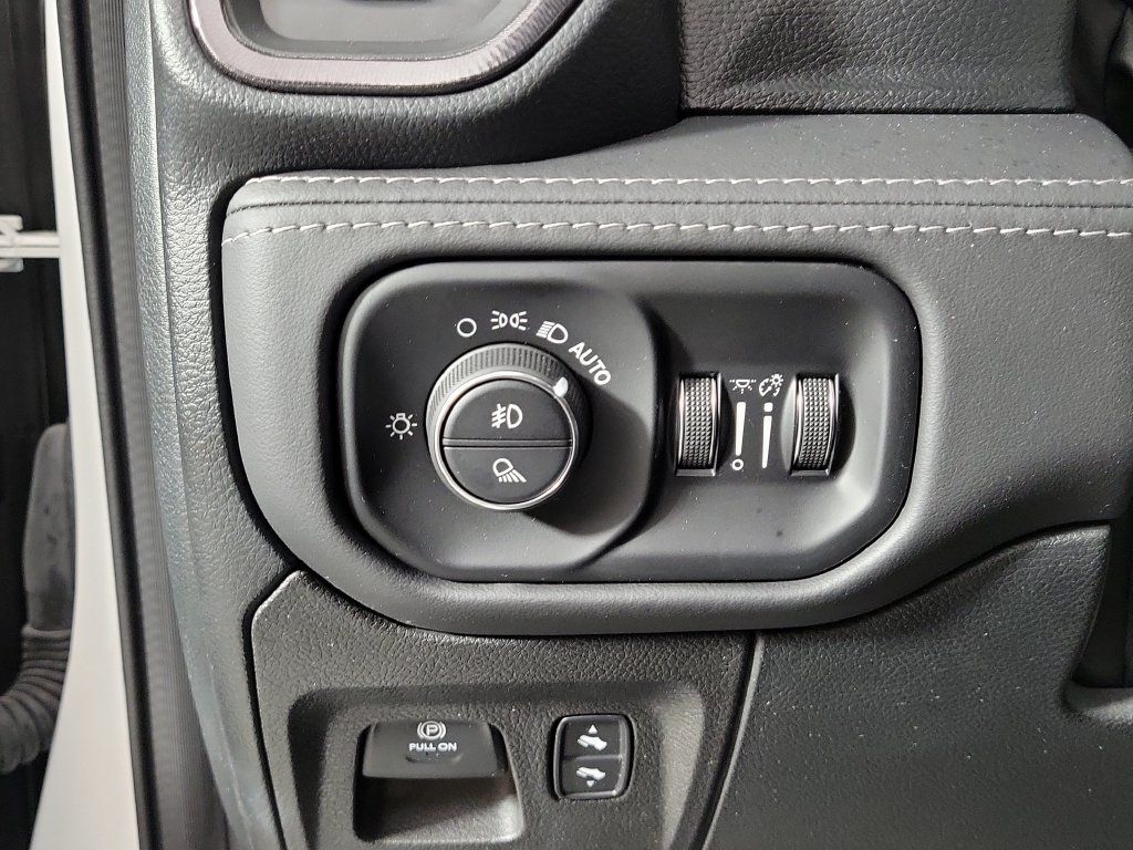 Used 2022 RAM 1500 TRX w/ TRX Level 1 Equipment Group AWD/4WD image 15