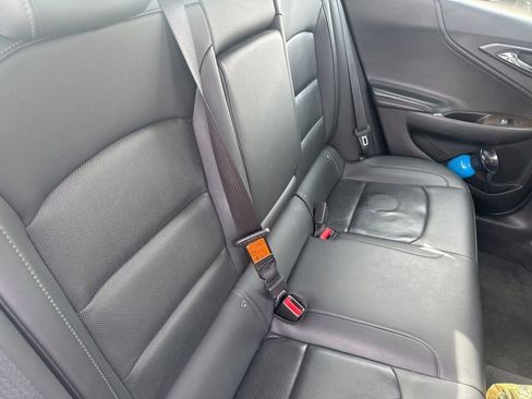 Used 2017 Chevrolet Malibu Premier image 9