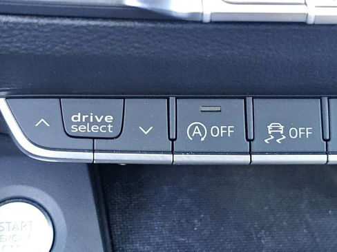 Used 2019 Audi Q5 Prestige w/ Prestige Package image 11