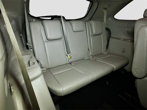 Used 2018 Toyota Highlander XLE image 21