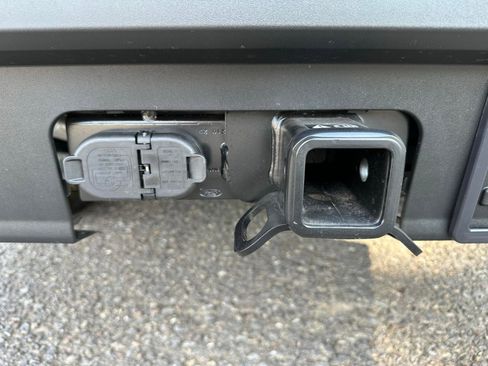 New 2025 Ford Maverick XLT w/ XLT Luxury Package image 14