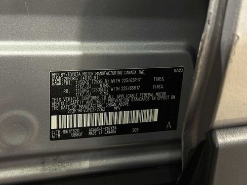 Used 2023 Toyota RAV4 LE AWD/4WD image 14