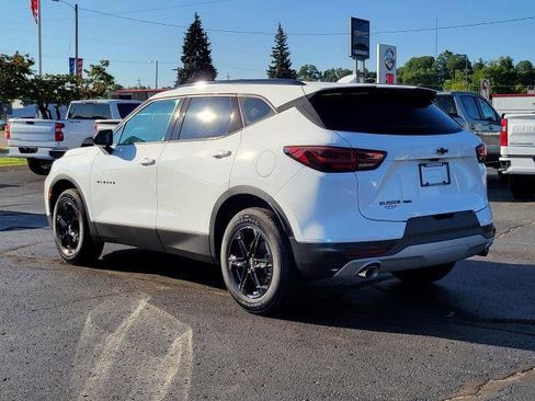 New 2026 Chevrolet Blazer LT w/ Convenience Package AWD/4WD image 3