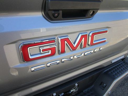 New 2026 GMC Canyon Elevation w/ Convenience Package RWD image 38