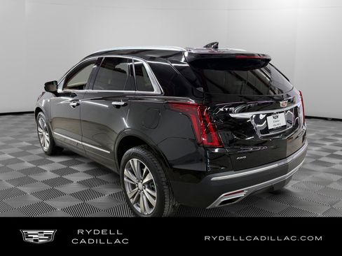 Used 2022 Cadillac XT5 Premium Luxury w/ Platinum Package AWD/4WD image 3