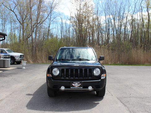 Used 2017 Jeep Patriot High Altitude AWD/4WD image 27