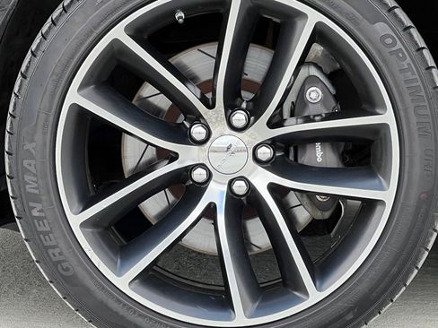 Used 2016 Dodge Challenger R/T Scat Pack w/ Leather Interior Group RWD image 15