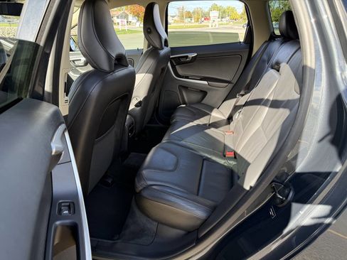 Used 2010 Volvo XC60 3.2 image 17