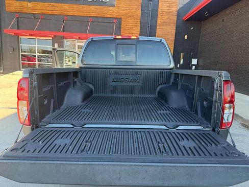 Used 2019 Nissan Frontier SV AWD/4WD image 40