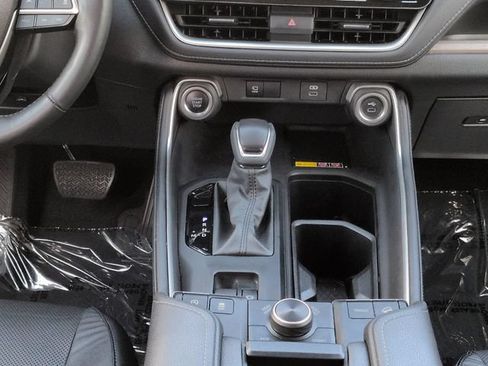 Certified 2024 Toyota Grand Highlander AWD image 19